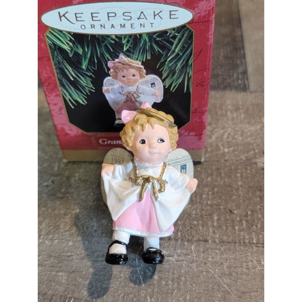 Hallmark 1997‎ granddaughter Angel ornament Xmas decor